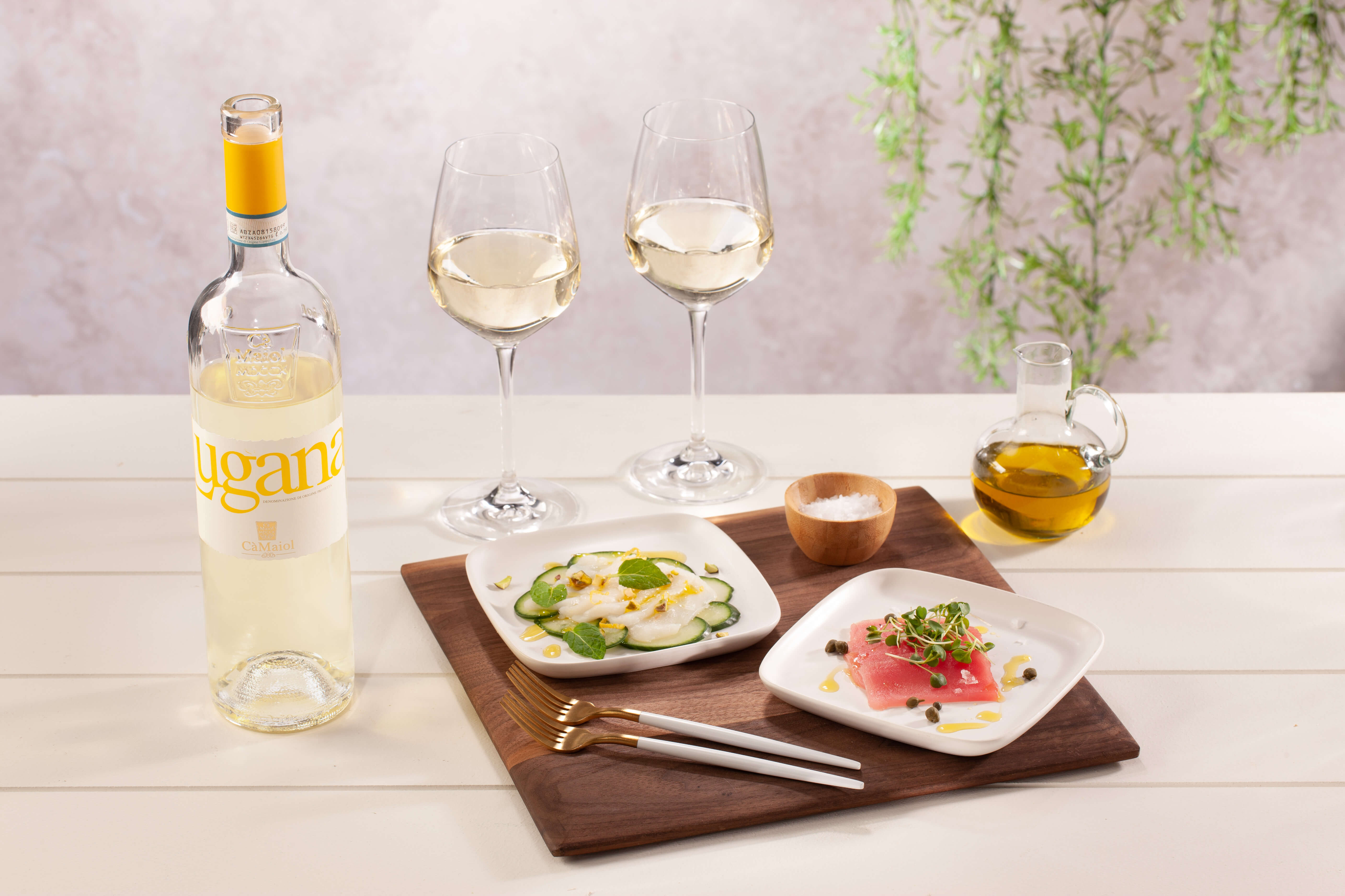 Recipes of a dish paired with a bottled of Camaiol wine